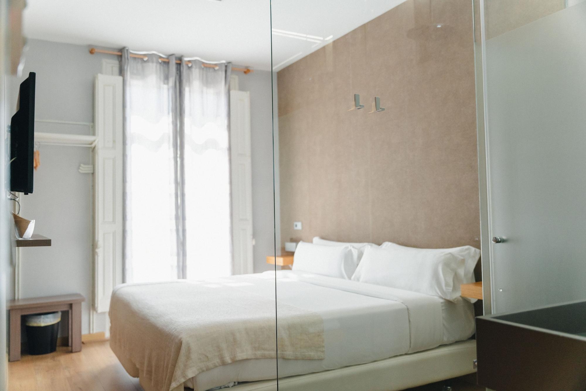 Cosmopolitan Boutique Rambla Hotel Барселона Екстериор снимка