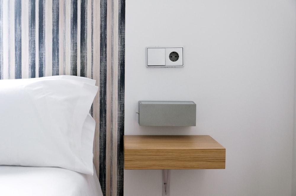 Cosmopolitan Boutique Rambla Hotel Барселона Екстериор снимка